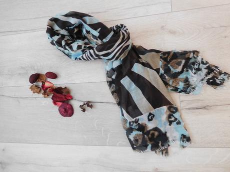 Šatka vzorovaná hnedá s tyrkysovou, 