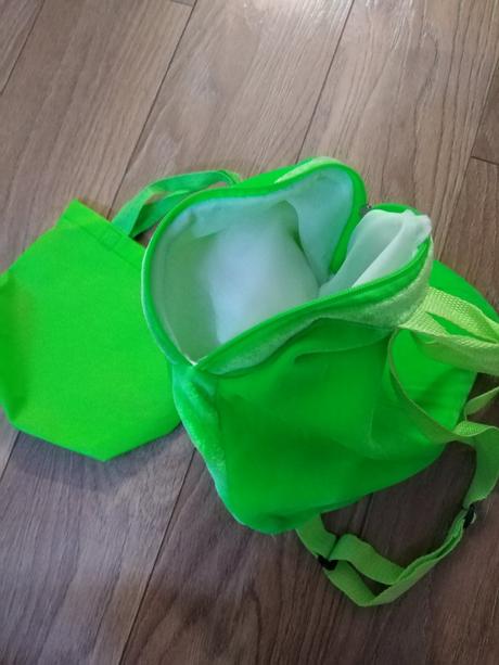 Ruksak s dievčatkom,