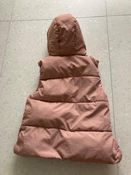 Teplá vesta, zara,110