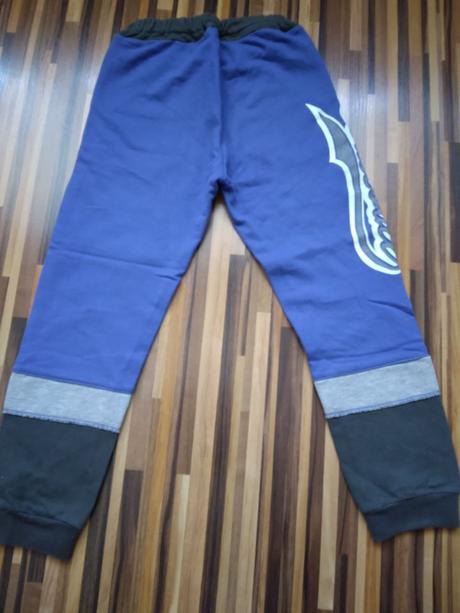 Frajerske tepláky, 104