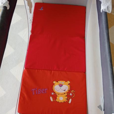 Cestovná postieľka,