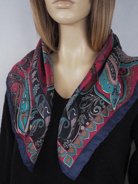 Luxusná hodvábna šatka liberty of london, m