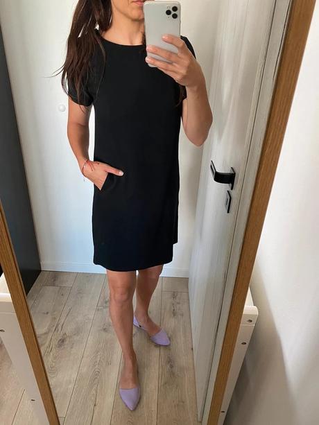 Čierne mini šaty, stradivarius,s