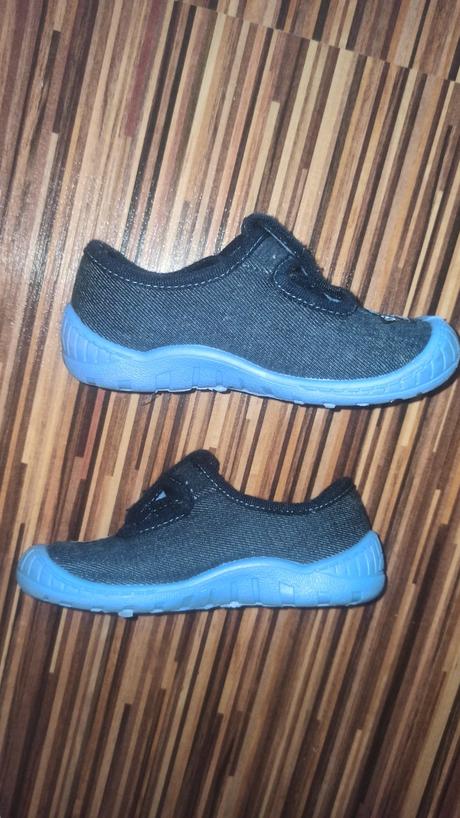 Tenisky a papucky 24/25, 24