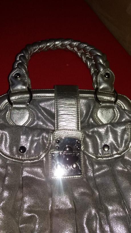 Strieborna kabelka elega, 