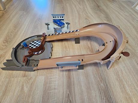 Mcqueen pretekárska dráha thomasville, 