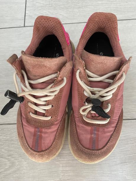 Topanky vhodne aj do dazda, ecco,27