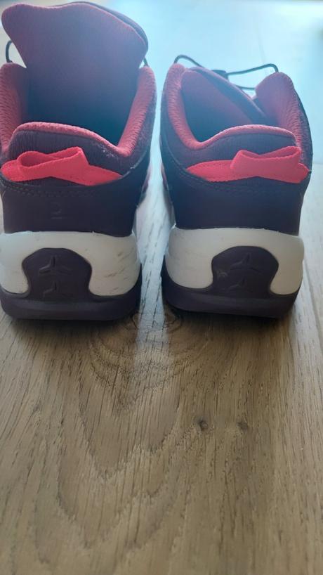 Turisticke topanky quechua, 35