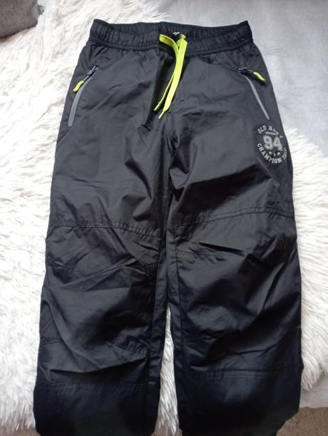 Predám zachovalé oteplovaky veľ.140/146, 146