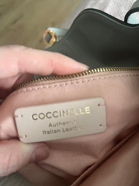 Kabelka coccinelle, coccinelle