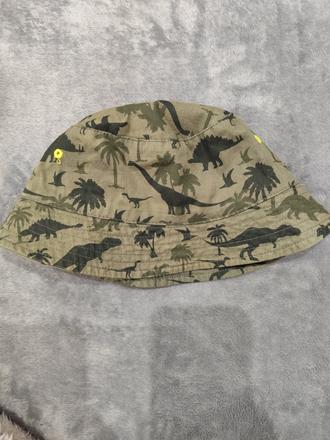 Klobúk s motívom dinosaurov, 56
