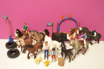 Schleich kone doplnky, 