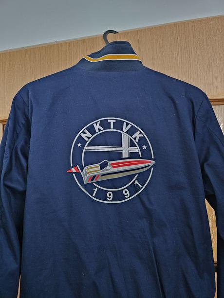 Obojstranna bunda, 152