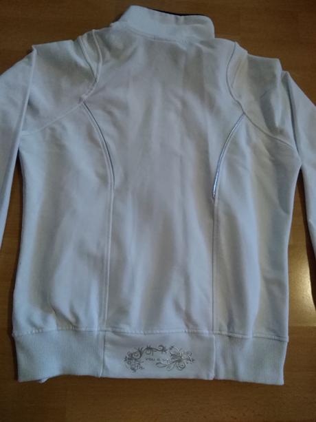 Mikina (malo nosena), m