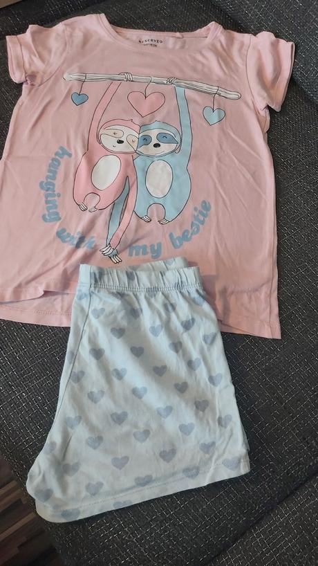 Pyžamo, reserved,122