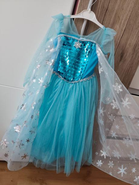 Frozen šaty, 