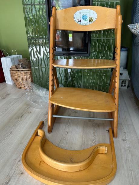 Drevena rastuca stolicka,