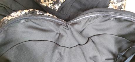 Krasne trblietave saty zn. boohoo, 34