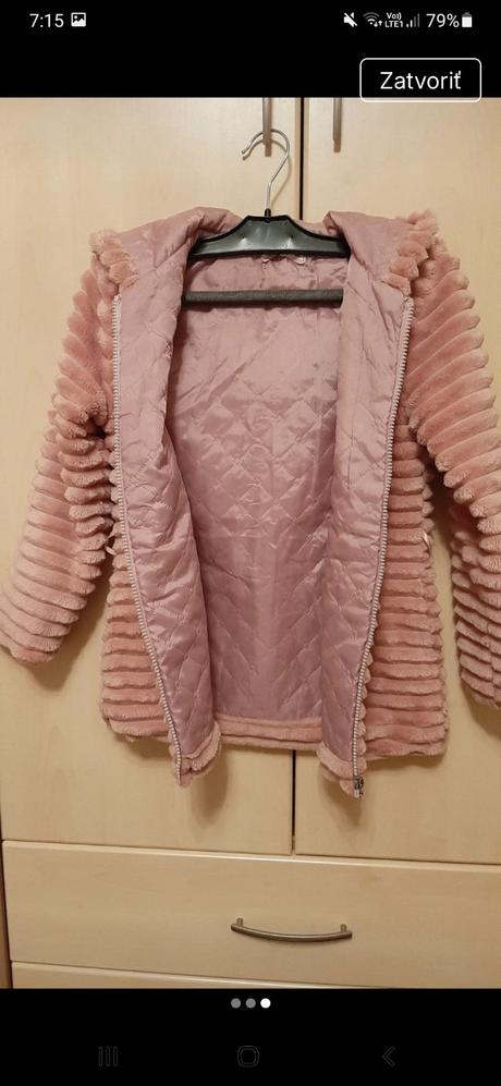 Dievčenský kabátik/vetrovka, 134