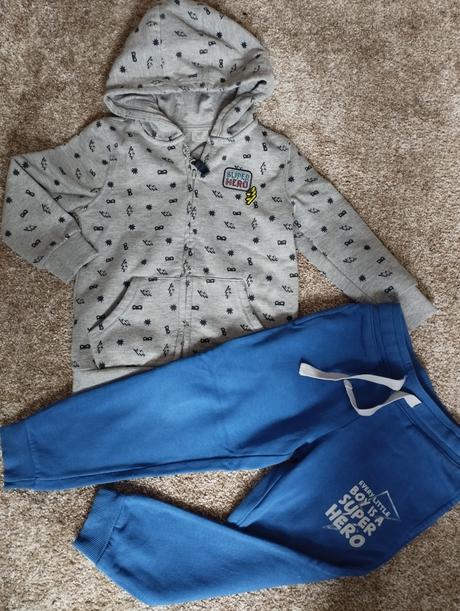 Mikina a teplaky, f&f,98