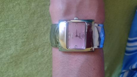 Naramkove strieborne hodinky, 