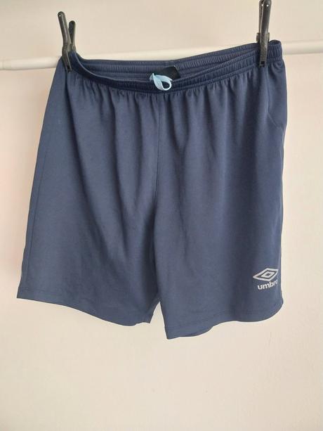 Kratasy umbro, umbro,m