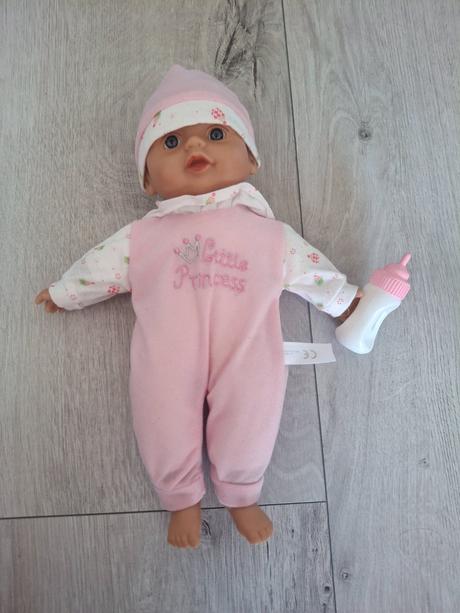 Babika babatko s flaskou, 