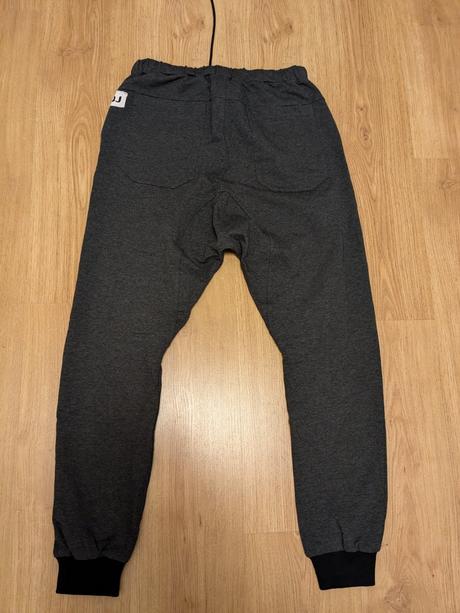 Juuj tepláky, juuj,m / s