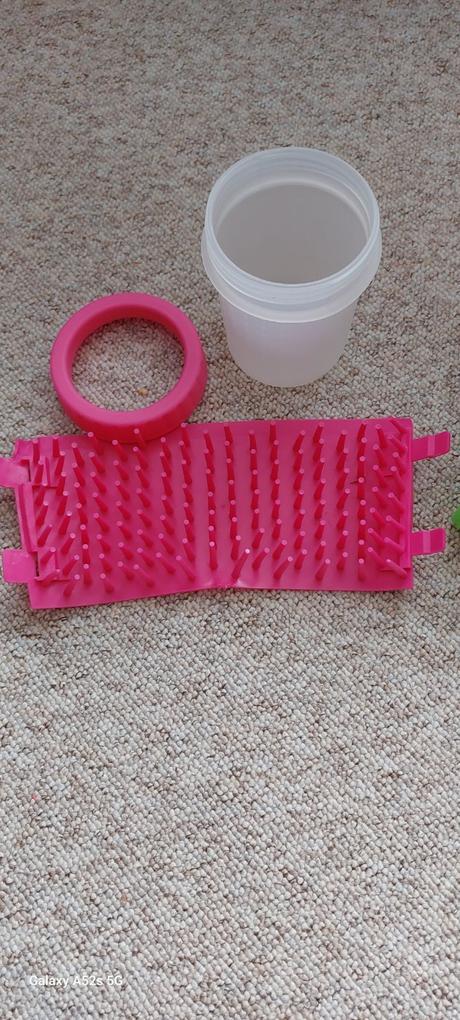 Antikorova nadoba na pamlsky,