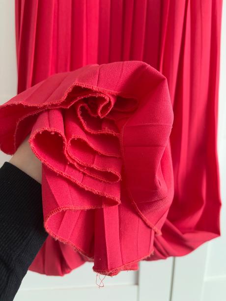 Spoločenské šaty, 36