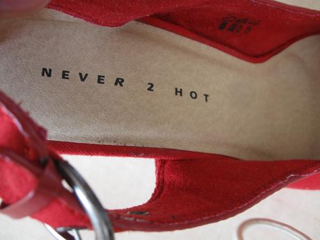 Dámske červené sandále, výška opätku 10,5 cm, 37