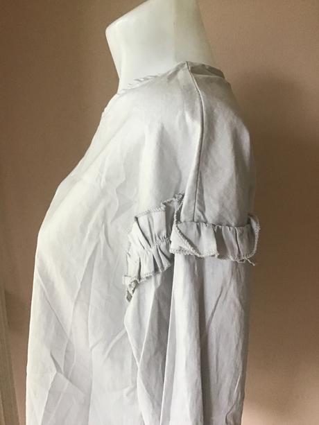 Krasna bluzka s voalnikmi /2e, 40 / m