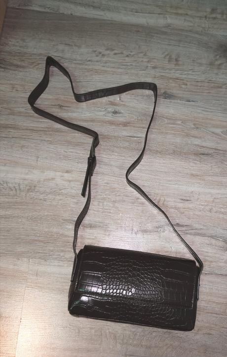 Kabelka na rameno, sinsay