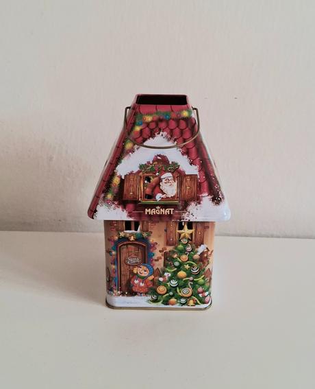 Svietnik domček vianoce dekorácia mikuláš, 