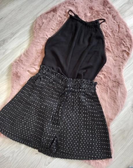 34 krásne plisovane  sortky, takko,34