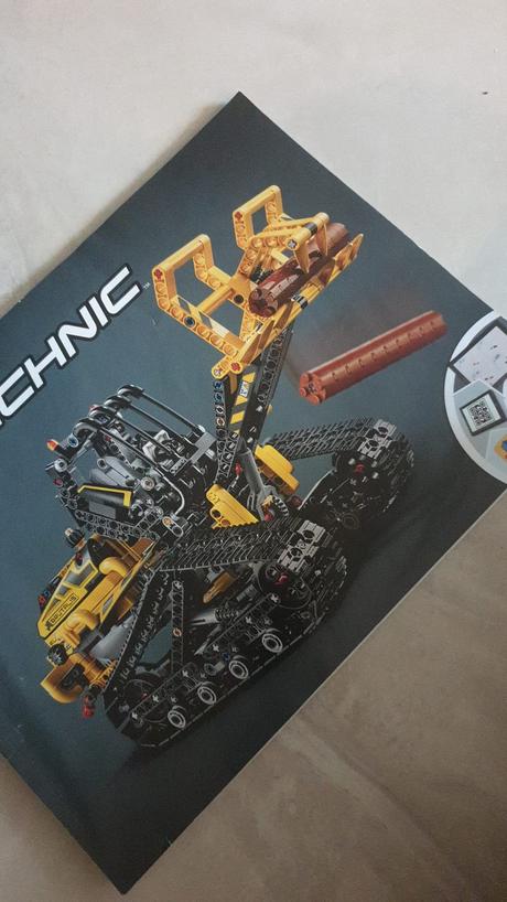 Lego technic 42094 - pásový nakladač  top stav, 
