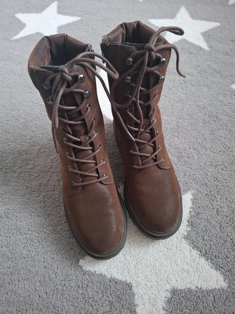 Kotnikove topanky, 38