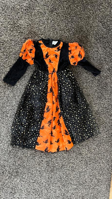 Karnevalové šaty čarodejnica s klobúkom,