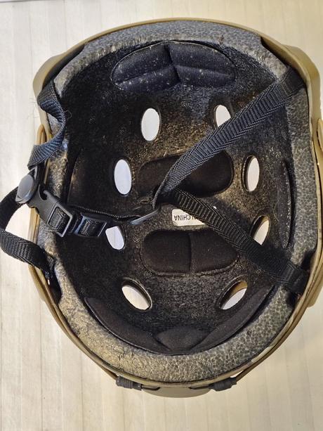 Taktická airsoftová maskáčová prilba multicam l/xl,