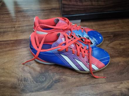 Kopačky halovky, adidas,35