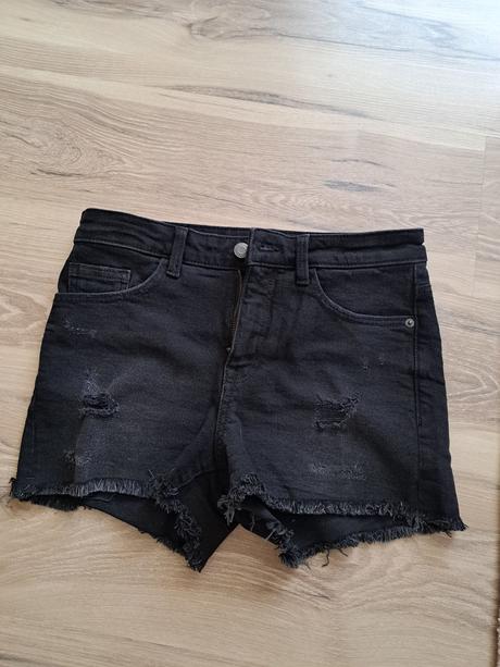 Čierne kraťasy, c&a,38