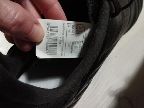 Kopačky kolíky kipsta viralto koža, 39