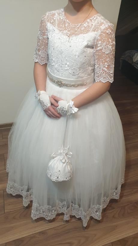 Šaty na prvé sväté prijímanie, 152