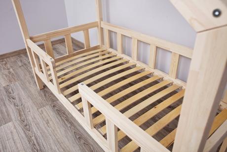 Detské postele domček,rôzne veľkosti,