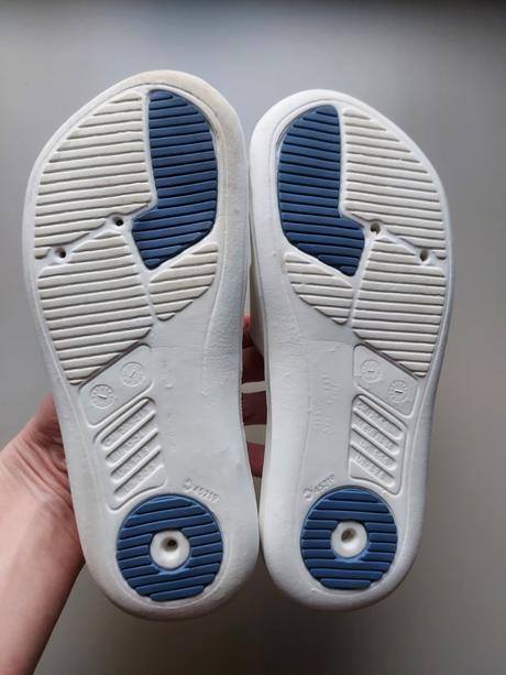 Detské šľapky z decathlon, nabaiji,33
