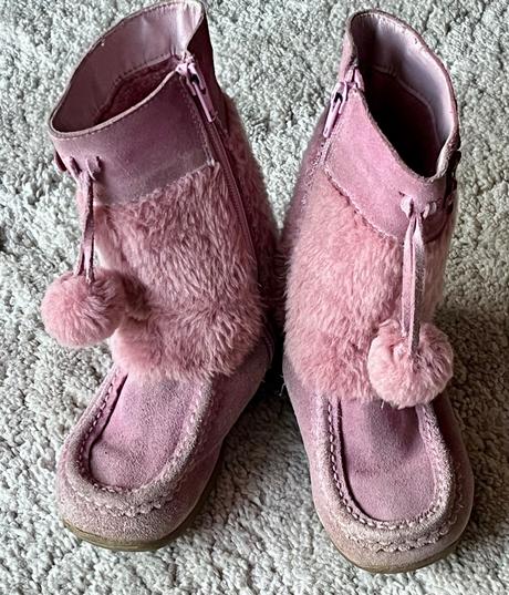 Kozene cizmicky s brmbolcami, 26