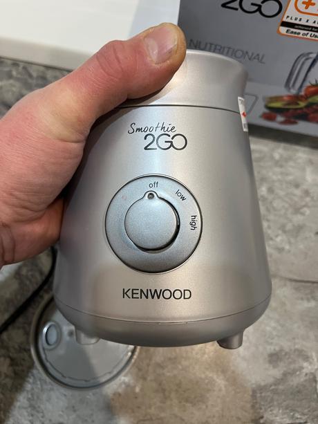 Kenwood smoothie 2go 300w,