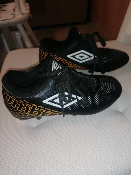 Kopačky na futbal, 32