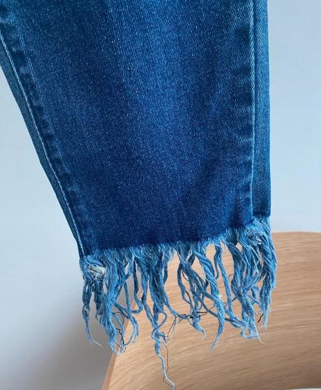 Rifle so strapcami, s