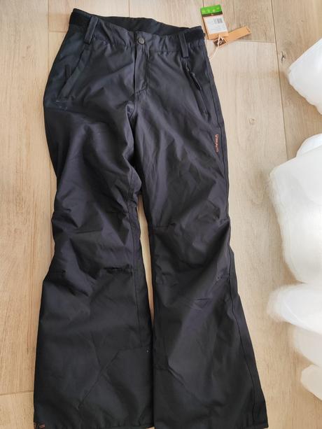 Dievčatá oteplovacky, 152